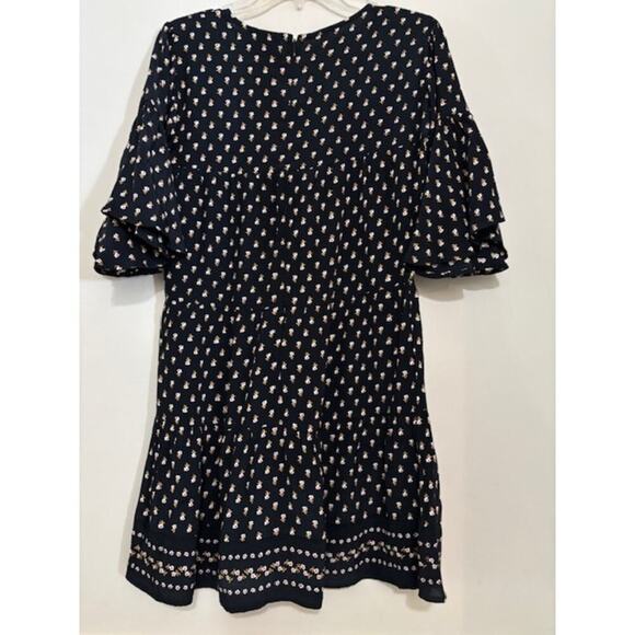 Elegant Black and White Patterned Dress - Picture 4 of 10